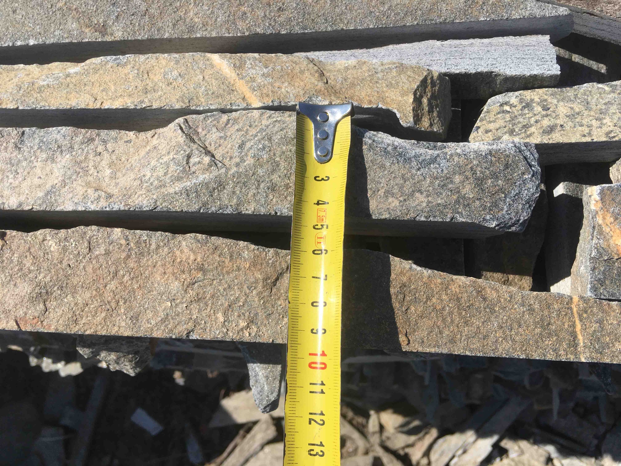 Горбушка златолит мультиколор для облицовки купить в Смоленске