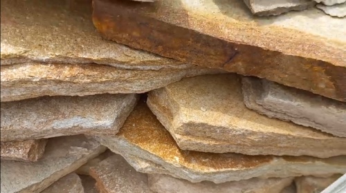 Плитняк златолит жёлтый золотистый для отмостки купить в Смоленске