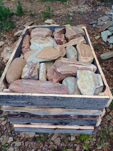 Златолит жёлтый, жёлто-зелёный глыбки и валуны для ланшафтного дизайна купить в Смоленске