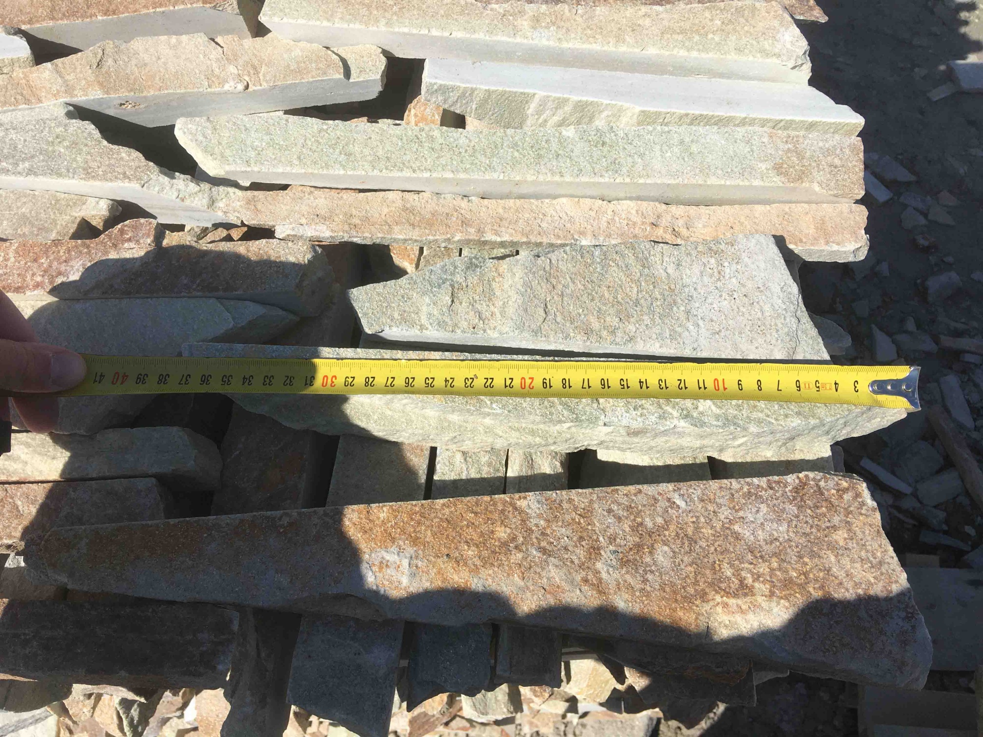 Горбушка златолит золотистый для облицовки купить в Смоленске