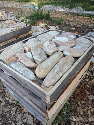 Златолит жёлтый, жёлто-зелёный глыбки и валуны для ланшафтного дизайна купить в Смоленске