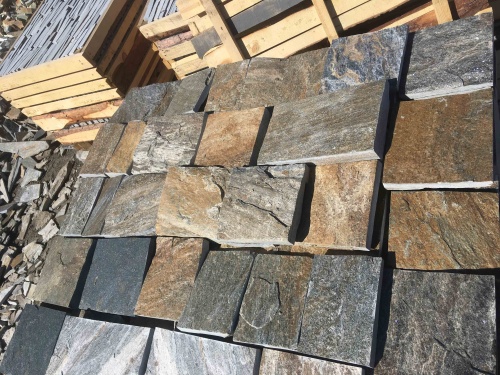 Плитка пилёная златолит Уральский для цоколя, отмостки купить в Смоленске