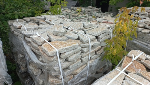 Гранитный плитняк галтованный для парковки купить в Смоленске