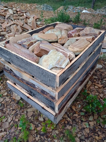 Златолит жёлтый, жёлто-зелёный глыбки и валуны для ланшафтного дизайна купить в Смоленске