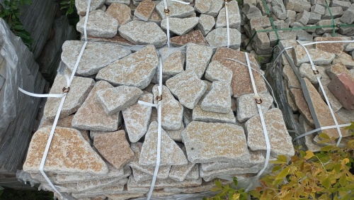 Гранитный плитняк галтованный для парковки купить в Смоленске