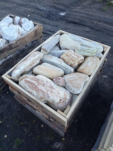 Златолит жёлтый, жёлто-зелёный глыбки и валуны для ланшафтного дизайна купить в Смоленске