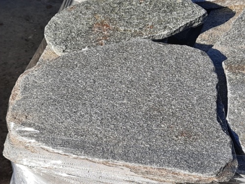 Златолит серебристый галтованный для лестниц купить в Смоленске